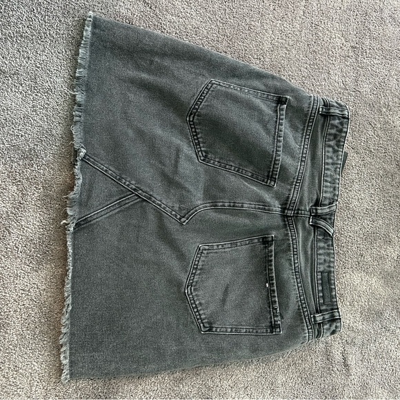 Volcom black denim skirt - Picture 2 of 3